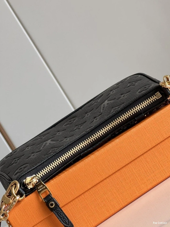 Cheap ON EASY STRAP POUCH LOUIS VUITTON 0722